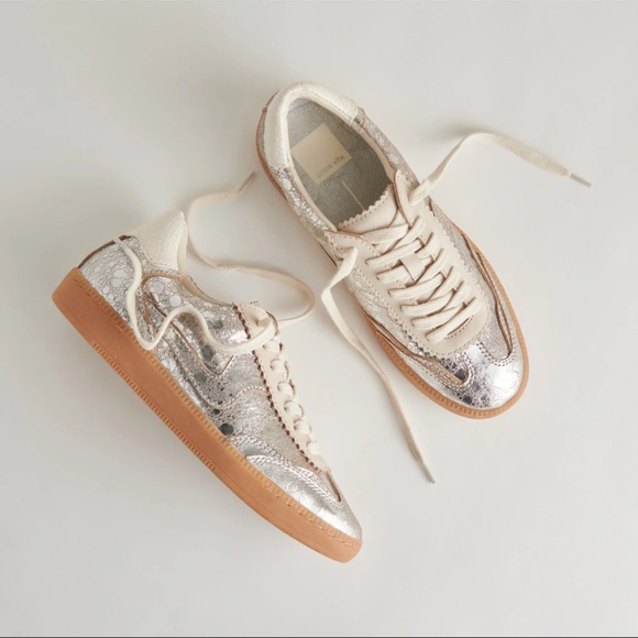 DOLCE VITA NOTICE SNEAKER SILVER DISTRESSED LEATHER